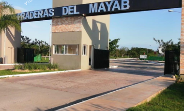 Casa en venta en Mérida de 4 recamaras con alberca privada y amenidades