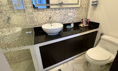 Villa en venta en San Benito frente al mar
