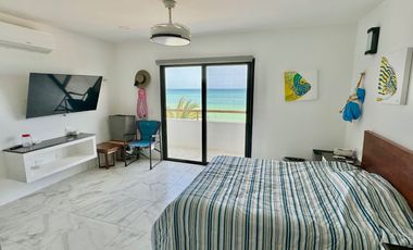 Villa en venta en San Benito frente al mar