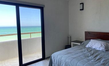 Villa en venta en San Benito frente al mar