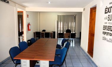 OFICINAS EN RENTA EN PLAZA COMERCIAL PREVIA CITA