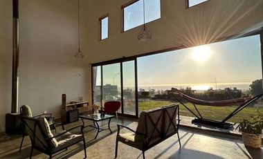 MODERNA CASA EN CONDOMINIO MIRADOR DE MANTAGUA 5 DORMITORIOS 2 BAÑOS