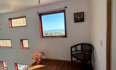 MODERNA CASA EN CONDOMINIO MIRADOR DE MANTAGUA 5 DORMITORIOS 2 BAÑOS