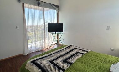 MODERNA CASA EN CONDOMINIO MIRADOR DE MANTAGUA 5 DORMITORIOS 2 BAÑOS