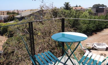 MODERNA CASA EN CONDOMINIO MIRADOR DE MANTAGUA 5 DORMITORIOS 2 BAÑOS
