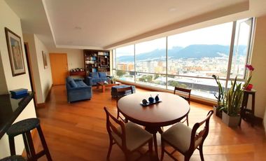 Dpto. 3 Dormit. 182 M2  Urb. Jardines del Batán