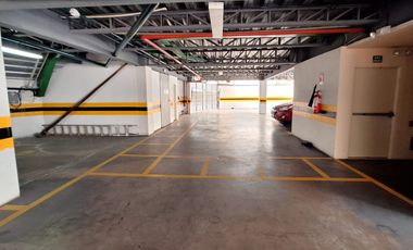 Dpto. 3 Dormit. 182 M2  Urb. Jardines del Batán