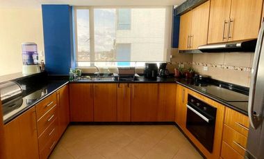 Dpto. 3 Dormit. 182 M2  Urb. Jardines del Batán