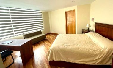 Dpto. 3 Dormit. 182 M2  Urb. Jardines del Batán