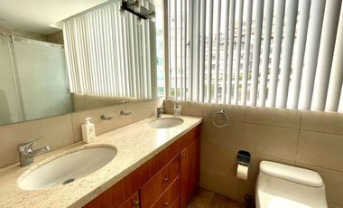 Dpto. 3 Dormit. 182 M2  Urb. Jardines del Batán