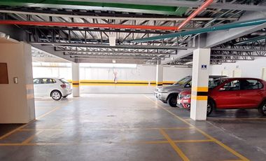 Dpto. 3 Dormit. 182 M2  Urb. Jardines del Batán