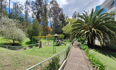 Dpto. 3 Dormit. 182 M2  Urb. Jardines del Batán