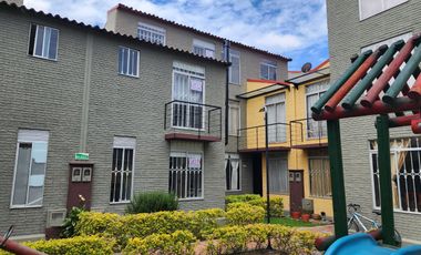 SE VENDE ESPECTACULAR CASA EN FUNZA QUITAS DE CELTA