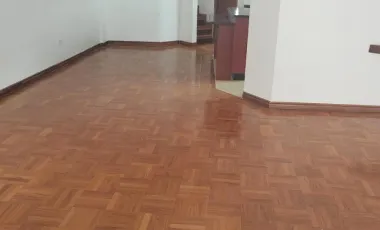 ARRIENDO DEPARTAMENTO DUPLEX EN LA PRIMAVERA - CUMBAYA
