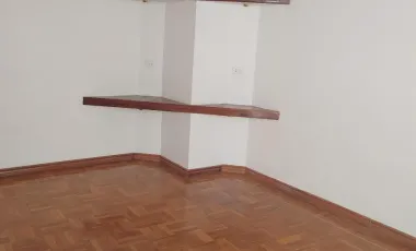 ARRIENDO DEPARTAMENTO DUPLEX EN LA PRIMAVERA - CUMBAYA