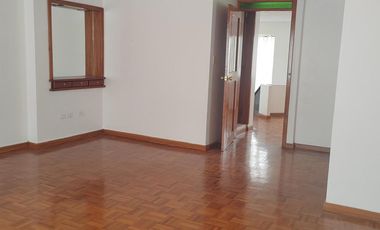 ARRIENDO DEPARTAMENTO DUPLEX EN LA PRIMAVERA - CUMBAYA