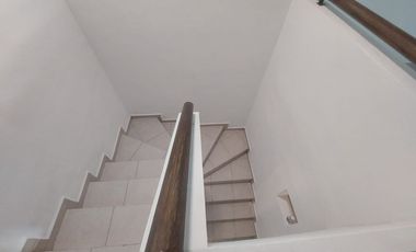 Casa en renta en Puerta de Hierro enfrente de parque de 4 habitaciones