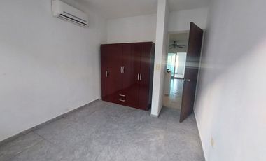 Casa en renta en Puerta de Hierro enfrente de parque de 4 habitaciones