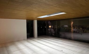 Espectacular CASA MODERNISTA EN RENTA,  en el corazón de Las Lomas de Chapultepec!. Propiedad única de lujo!!