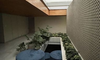 Espectacular CASA MODERNISTA EN RENTA,  en el corazón de Las Lomas de Chapultepec!. Propiedad única de lujo!!