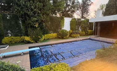 Espectacular CASA MODERNISTA EN RENTA,  en el corazón de Las Lomas de Chapultepec!. Propiedad única de lujo!!