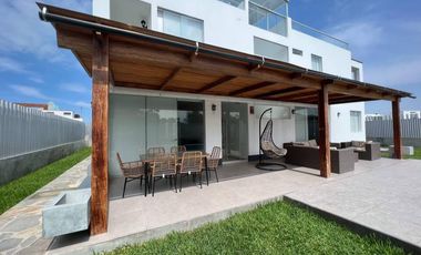 Casa de Playa.Condominio Costa de Playa.Km. 84.4 Panam.Sur. 6 habitaciones.14  personas