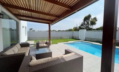 Casa de Playa.Condominio Costa de Playa.Km. 84.4 Panam.Sur. 6 habitaciones.14  personas