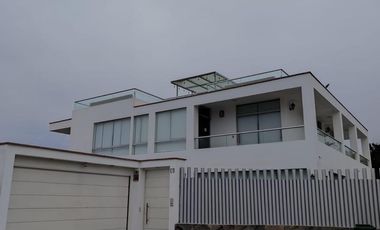 Casa de Playa.Condominio Costa de Playa.Km. 84.4 Panam.Sur. 6 habitaciones.14  personas