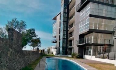 Departamento Amueblado en Renta en Zibatá, Querétaro con terraza y vista al campo de golf