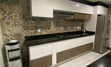 Departamento Amueblado en Renta en Zibatá, Querétaro con terraza y vista al campo de golf