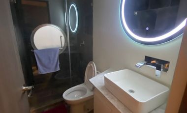 Departamento Amueblado en Renta en Zibatá, Querétaro con terraza y vista al campo de golf