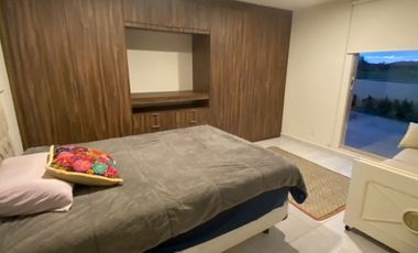 Departamento Amueblado en Renta en Zibatá, Querétaro con terraza y vista al campo de golf