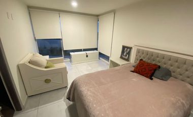 Departamento Amueblado en Renta en Zibatá, Querétaro con terraza y vista al campo de golf