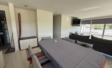 Departamento Amueblado en Renta en Zibatá, Querétaro con terraza y vista al campo de golf