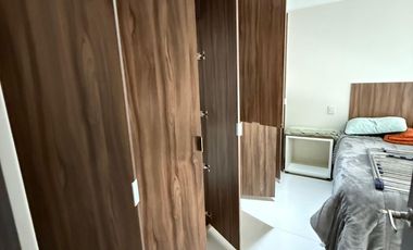 Departamento Amueblado en Renta en Zibatá, Querétaro con terraza y vista al campo de golf