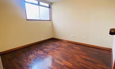 Vive en Surco con Estilo! Alquiler de Departamento Acogedor y Bien Ubicado