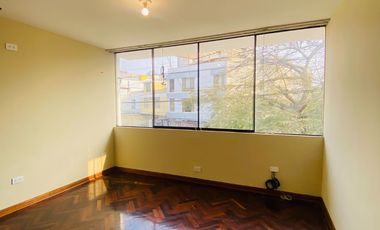 Vive en Surco con Estilo! Alquiler de Departamento Acogedor y Bien Ubicado