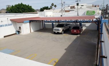 OFICINA EN RENTA AMUEBLADA CON BODEGA Y ESTACIONAMIENTO