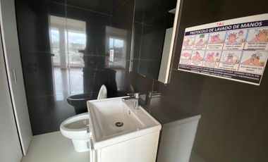 SE VENDE OFICINA FRENTE A UNICENTRO TUNJA