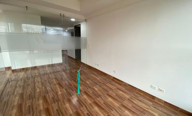 SE VENDE OFICINA FRENTE A UNICENTRO TUNJA