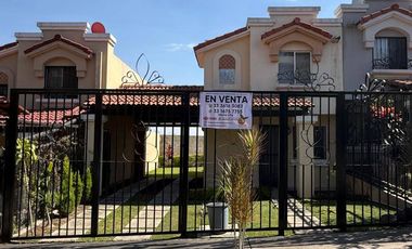 Excelente casa con excedente en Urbi Residencial, Tonalá.