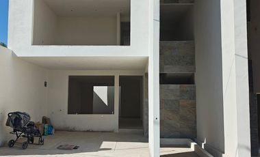 🏡 🏡 ¡ CASA EN PRE-VENTA  COL. EXQUITLAN, TULANCINGO HGO, esta hermosa propiedad de 3 recámaras está lista para convertirse en tu nueva casa. 🏡 🏡