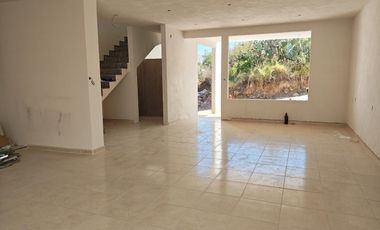 🏡 🏡 ¡ CASA EN PRE-VENTA  COL. EXQUITLAN, TULANCINGO HGO, esta hermosa propiedad de 3 recámaras está lista para convertirse en tu nueva casa. 🏡 🏡