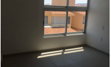 Hermosa casa en condominio con vigilancia, excelente ubicación