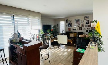 🏡 LOFT EN VENTA con diseño moderno y acceso a una casa club que redefine el lujo y la comodidad.