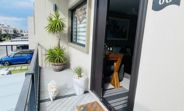 🏡 LOFT EN VENTA con diseño moderno y acceso a una casa club que redefine el lujo y la comodidad.