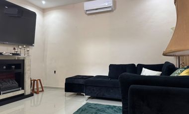 CASA EN RENTA AMUEBLADA Y EQUIPADA EN SANTIAGO, N.L.