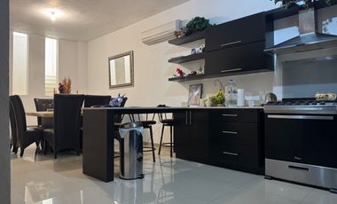 CASA EN RENTA AMUEBLADA Y EQUIPADA EN SANTIAGO, N.L.