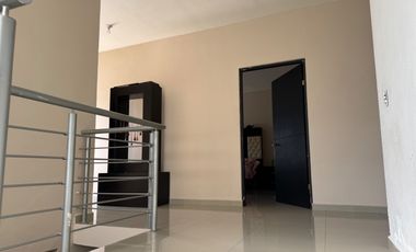 CASA EN RENTA AMUEBLADA Y EQUIPADA EN SANTIAGO, N.L.