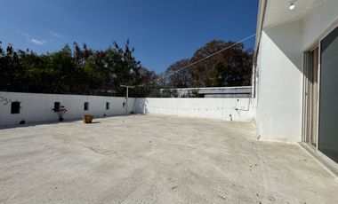 CASA EN RENTA AMUEBLADA Y EQUIPADA EN SANTIAGO, N.L.